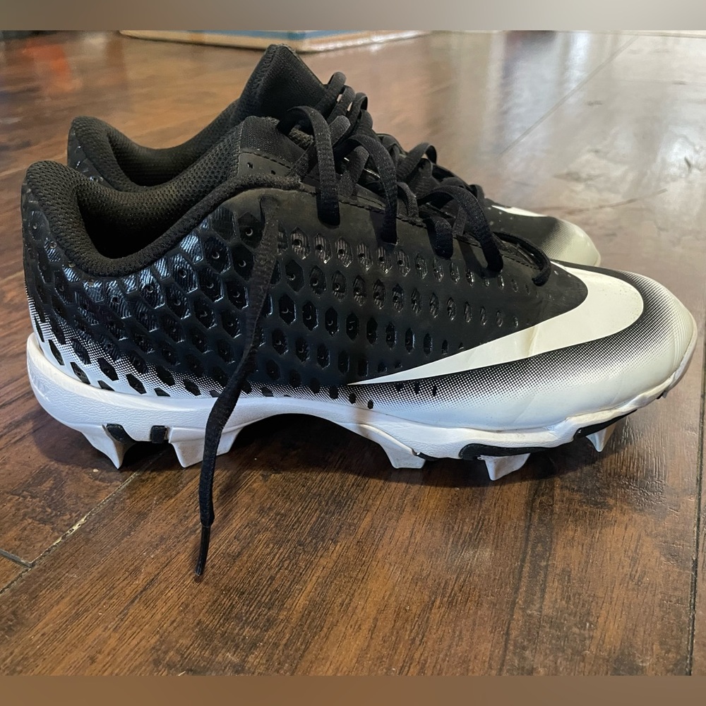 Vapor Nike fastflex cleats 6Y